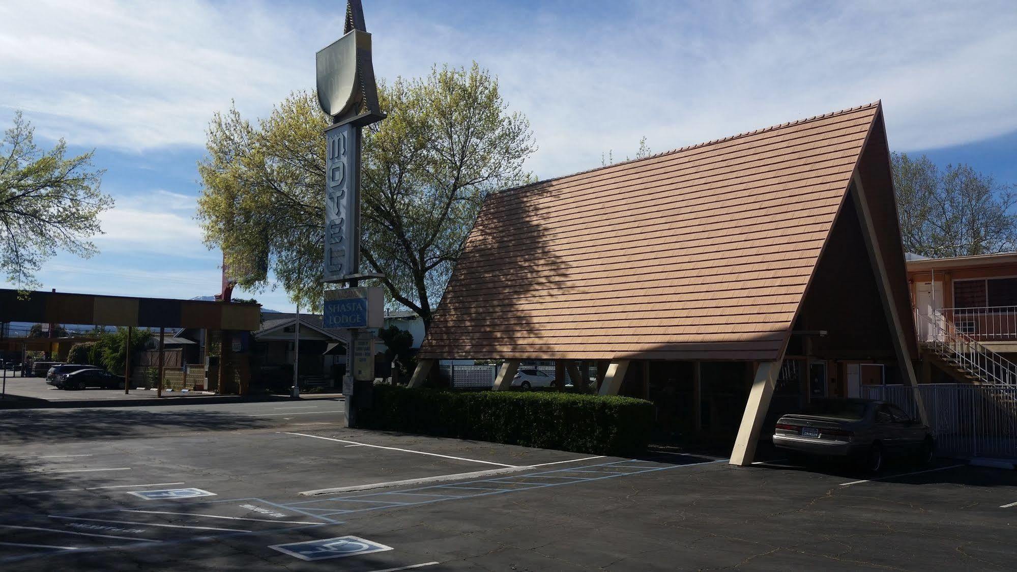 Shasta Lodge Redding Exteriör bild